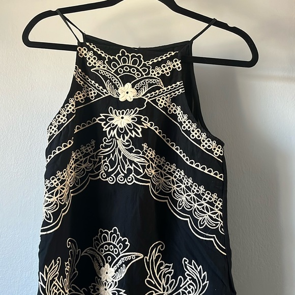 Embroidered Black & White THML Sleeveless Dress SIZE XS - Picture 1 of 8